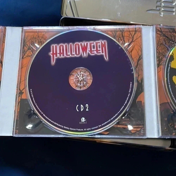 Halloween Music plus DVD set - Picture 5 of 10